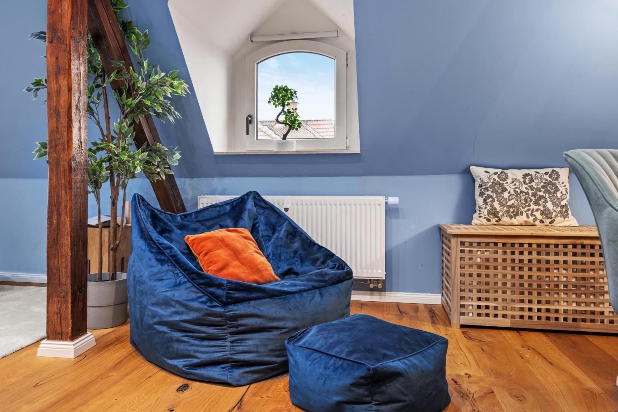 Edler Wohnraum Modernes Vorstadtstudio Mit Emma-Bett, Garten & Kaffeevollautomat Zwickau Exterior foto